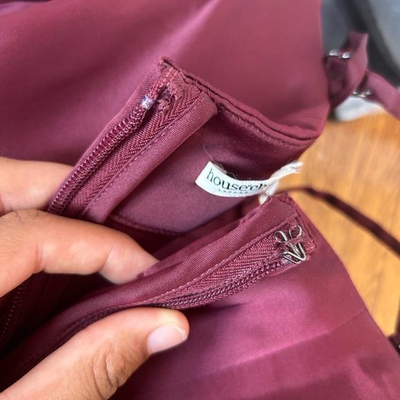House of CB Satin Burgundy Dress - Picture 3 of 7
